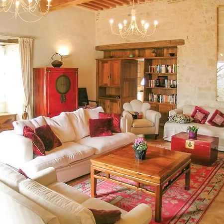 别墅 Beauville Sleeps 12 Pool Wifi Beauville (Lot-et-Garonne)